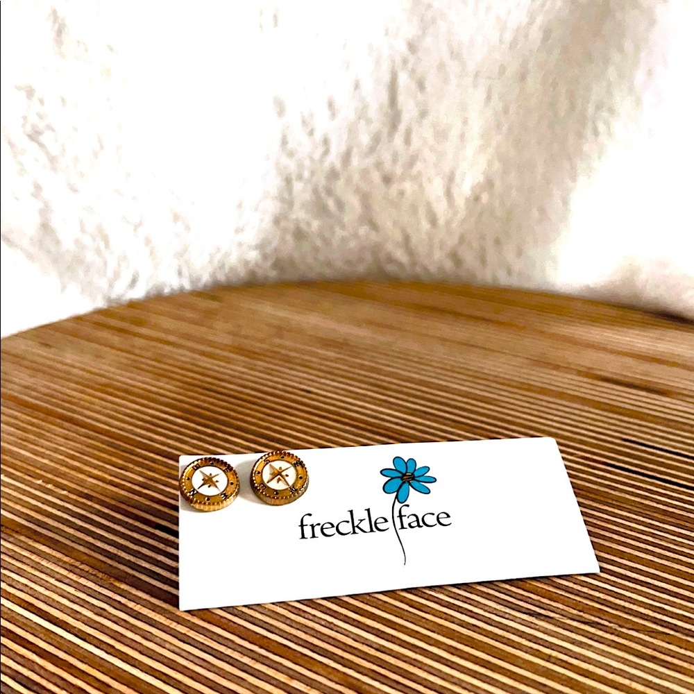 Freckle Face Handmade Compass Earrings ✨